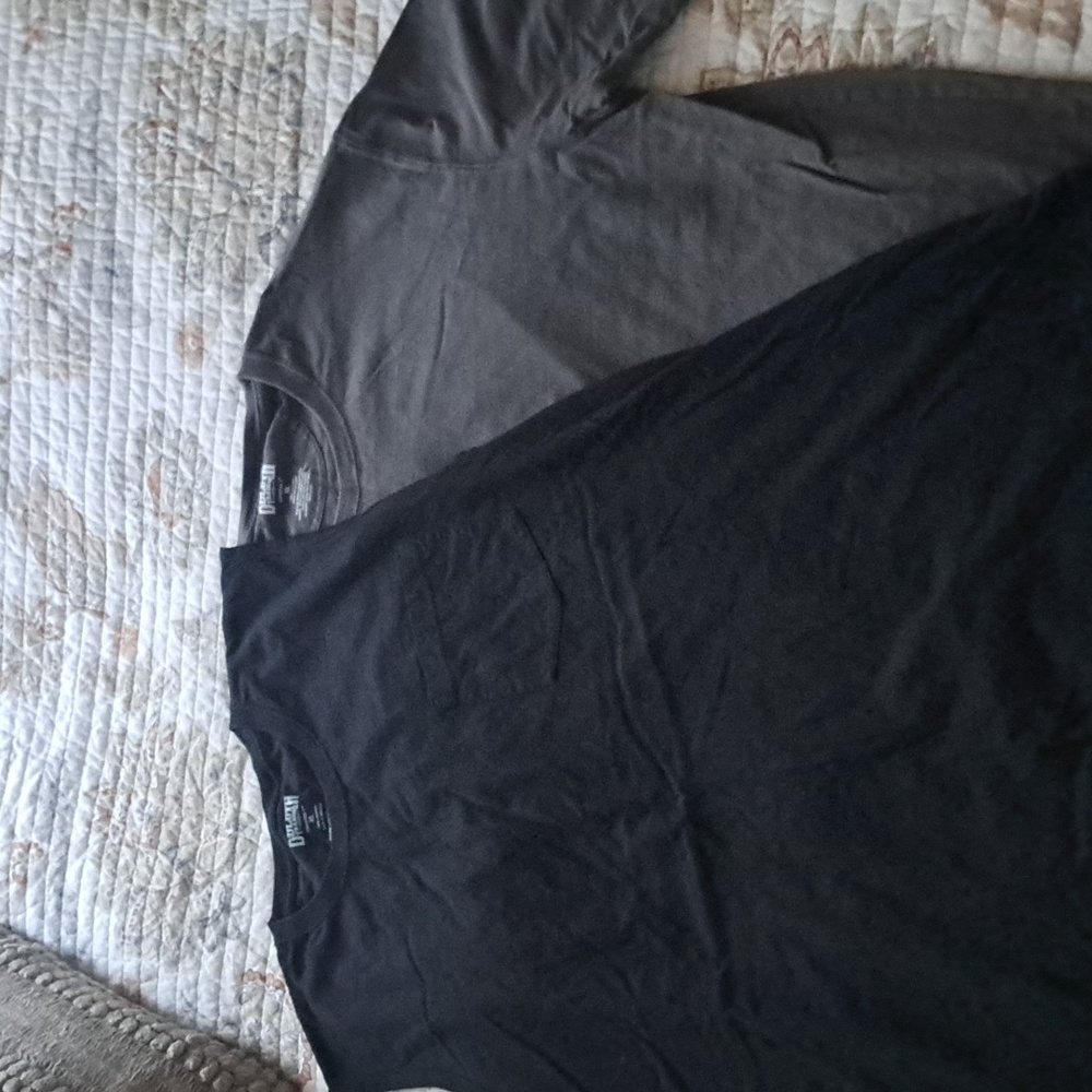 NWOT 2 mens t-shirts Duluth